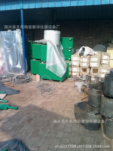 陶艺教学专用练泥机 专业设备赋能陶瓷教育，打通教学仪器销售最后一公里